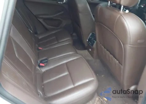 2016 Porsche Macan S из США, поврежденный, VIN WP1AB2A56GLB53543